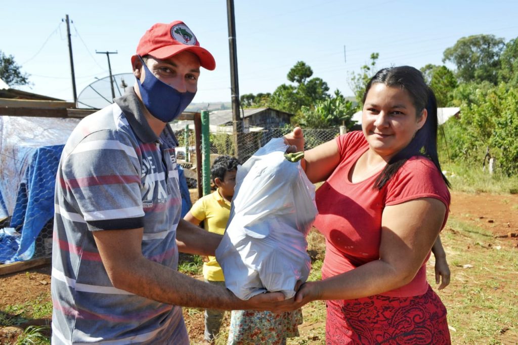 Acompanhamento a grupos e cooperativas